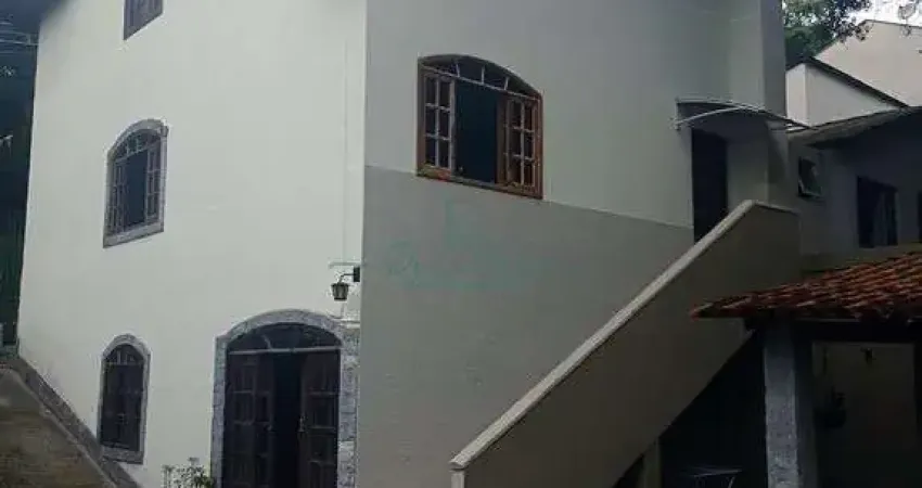 Chácara / sítio com 5 quartos à venda no Santa Cândida, Curitiba 