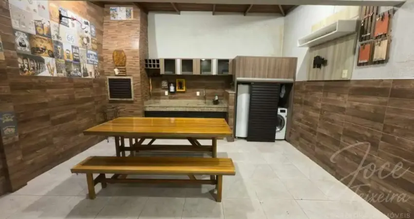 Casa pronta para morar com 03 dormitórios, 02 vagas, espaço gourmet, mobiliada em itajaí!
