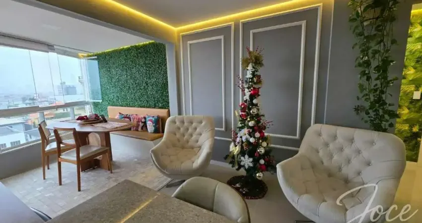 Excelente apto à venda no ressacada em itajaí! 03 dormitórios sendo 01 suíte + 02 demi,  2 vagas, sacada c/ churrasqueira á carvão!