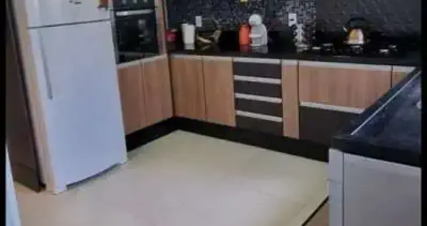 Casa Sobrado em Indaiatuba, Condomínio Vila Rica com 3 quartos e 1 suíte - 198m²