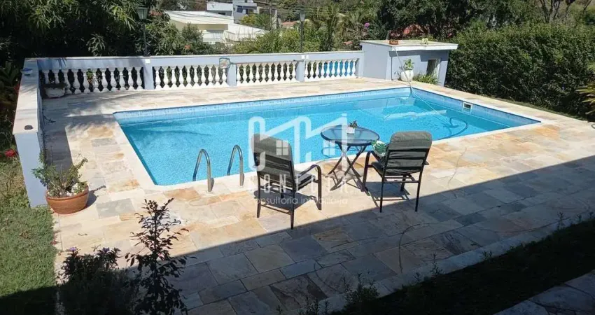 Chácara Térrea em Indaiatuba, Condomínio Terras De Itaici - 230 m²