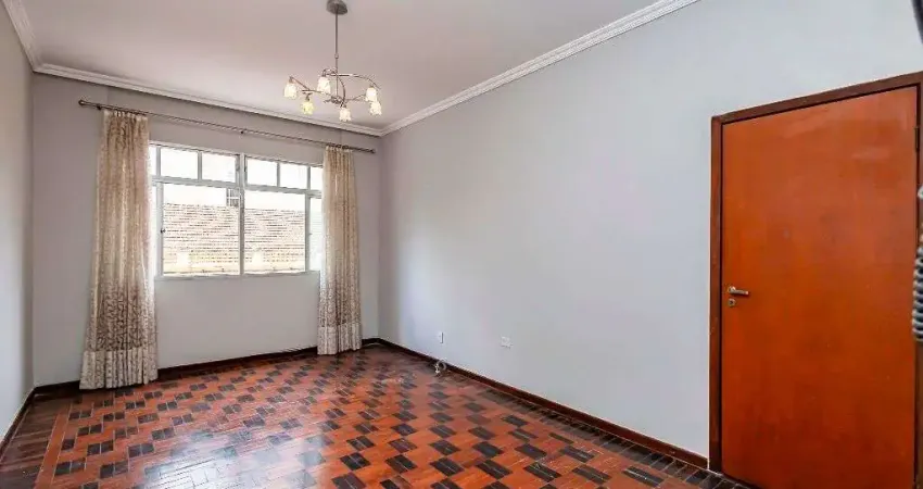 Apartamento 02 quartos locação valor incluso condomínio e água.