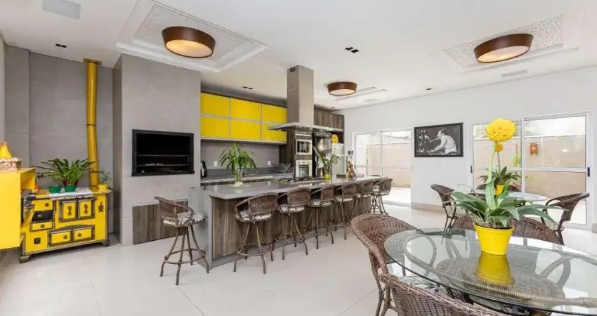 Casa à venda, 236 m² por R$ 2.250.000,00 - Santa Felicidade - Curitiba/PR