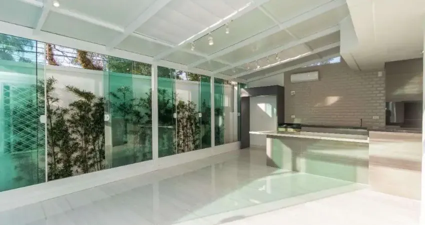 Sobrado com 4 dormitórios à venda, 386 m² por R$ 2.190.000,00 - Hugo Lange - Curitiba/PR