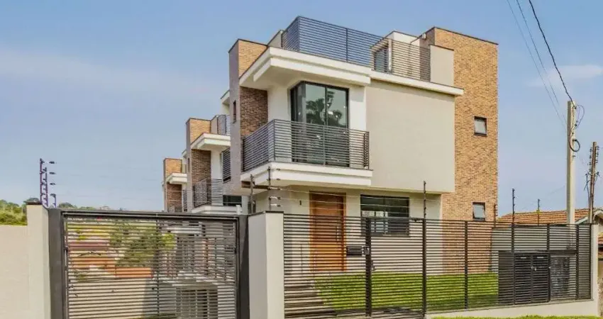 Sobrado com 3 dormitórios à venda, 180 m² por R$ 930.000,00 - Tingui - Curitiba/PR