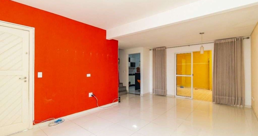 Sobrado em condomínio com 3 dormitórios à venda, 103 m² por R$ 587.900 - Uberaba - Curitiba/PR