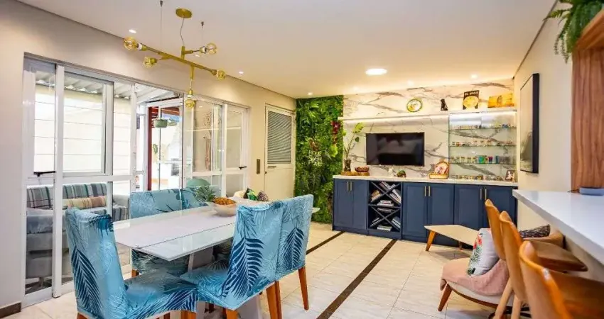 Casa reformada com 3 dormitórios à venda, 163 m² por R$ 1.239.900 - Bacacheri - Curitiba/PR