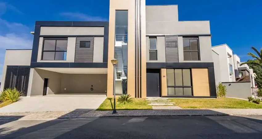 Casa NOVA com 3 suítes à venda, 448 m² por R$ 2.890.000 - Sta. Felicidade - Curitiba/PR