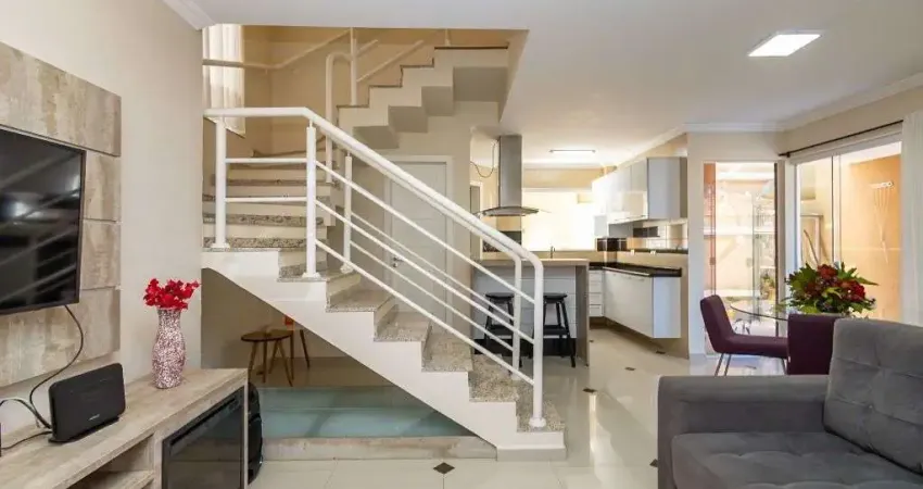 Sobrado 100% mobiliado com 3 dormitórios à venda, 148 m² por R$ 777.900 - Boa Vista - Curitiba/PR