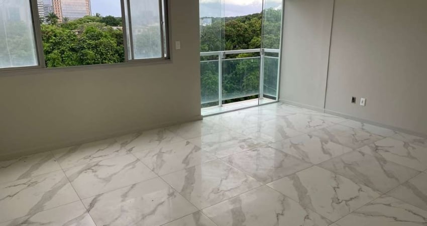 3/4 com suíte + Dependência - Edifício Grandes Mares - Itaigara
