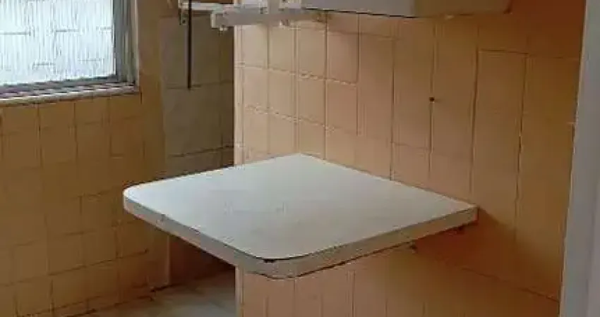 Apartamento com 2 quartos para alugar na Rua Eunápolis, Imbuí, Salvador