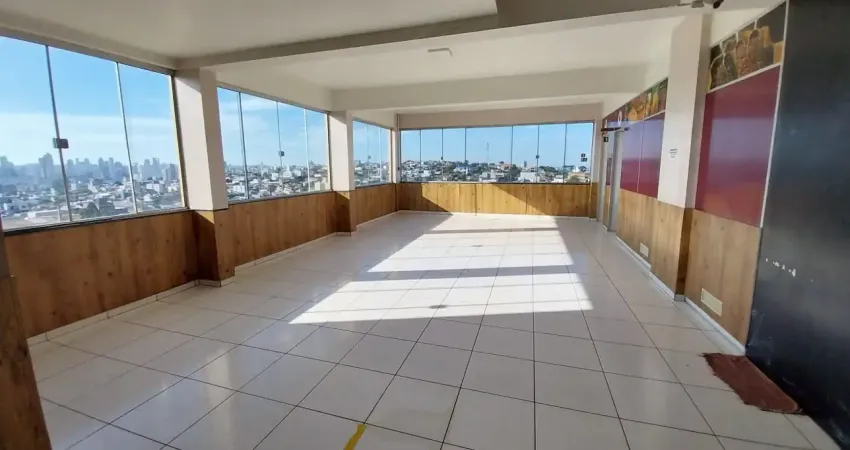 Sala comercial com 200 m² no Bela Vista, Chapecó. Perto da Niju