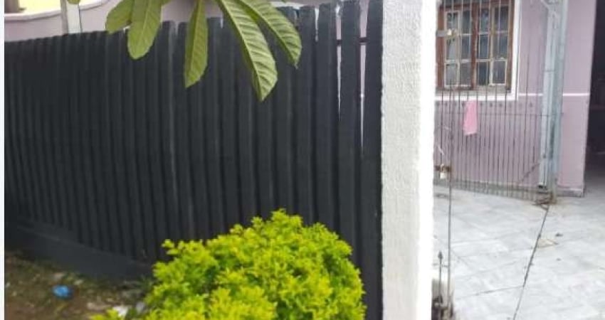 Casa para Venda em Curitiba, Sítio Cercado, 3 dormitórios, 2 banheiros, 2 vagas