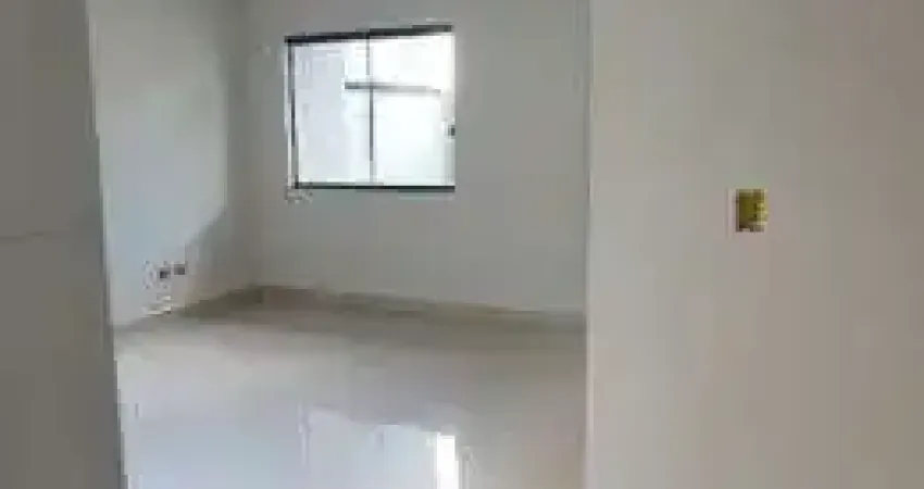 Sobrado para Venda em Curitiba, Sítio Cercado, 3 dormitórios, 1 suíte, 3 banheiros, 2 vagas
