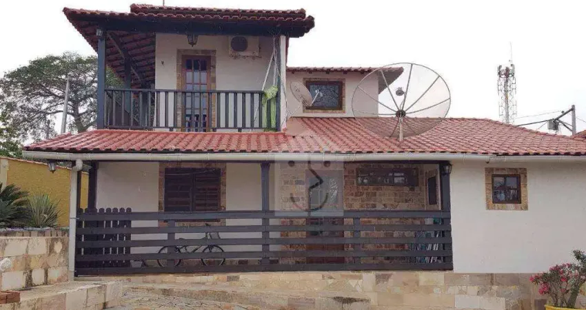 Casa com 3 dormitórios à venda, 260 m² por R$ 650.000,00 - Itapeba - Maricá/RJ