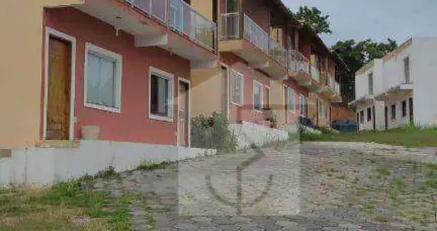 Casa com 2 dormitórios à venda, 70 m² por R$ 295.000,00 - Ponta Grossa - Maricá/RJ