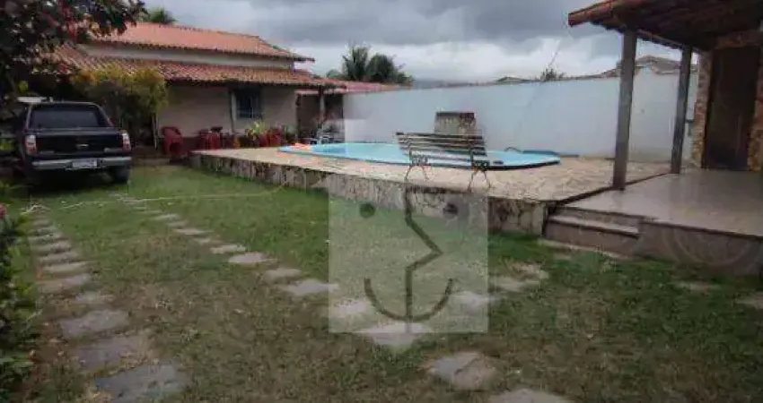 Casa com 2 dormitórios à venda, 200 m² por R$ 580.000,00 - Cordeirinho - Maricá/RJ