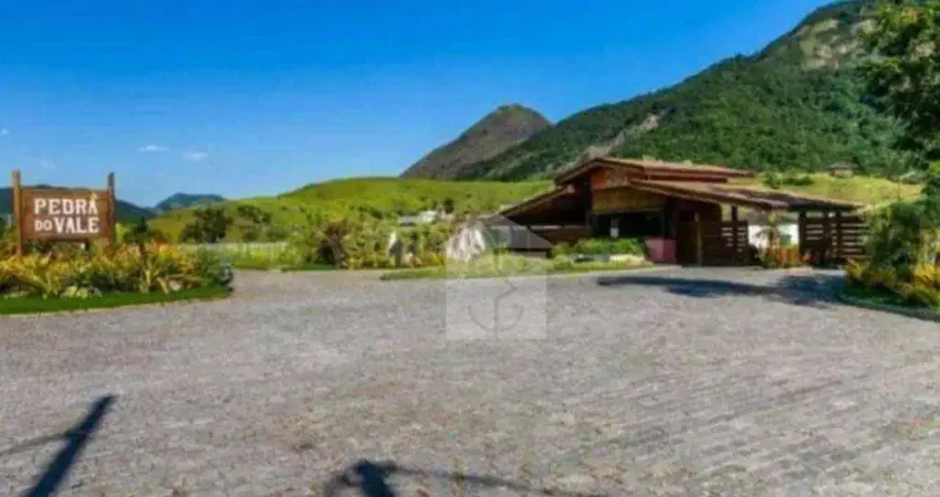 Terreno à venda, 677 m² por R$ 80.000,00 - Ubatiba - Maricá/RJ