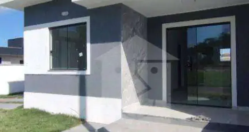 Casa com 2 dormitórios à venda, 66 m² por R$ 390.000,00 - Caxito - Maricá/RJ
