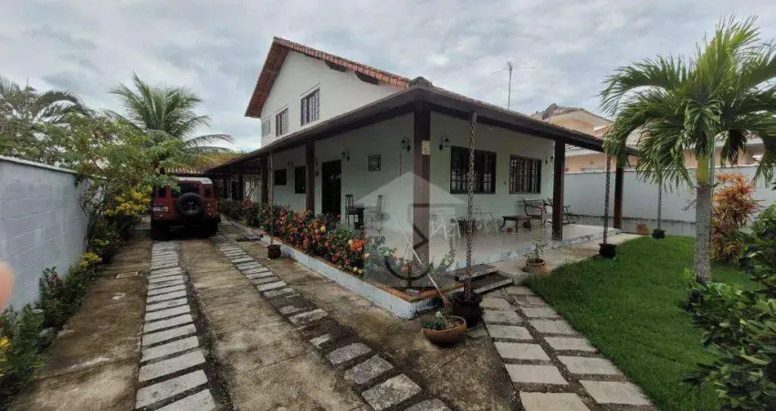 Casa com 3 dormitórios à venda, 254 m² por R$ 830.000 - Flamengo - Maricá/RJ