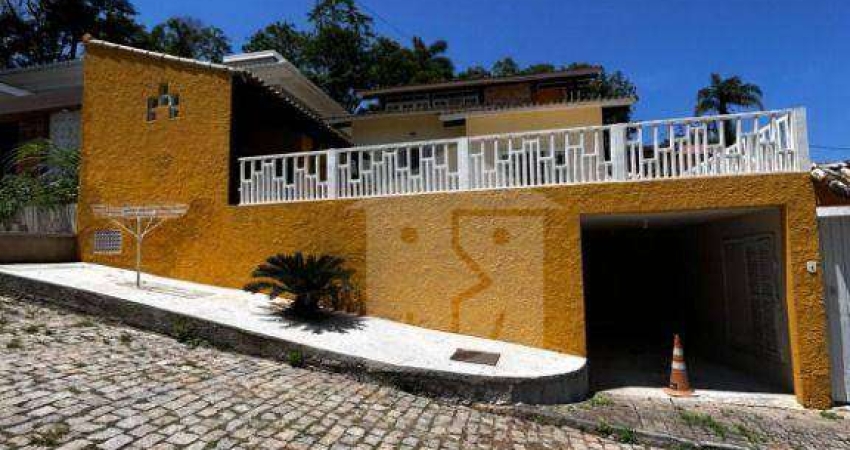 Casa com 4 dormitórios, 364 m² - venda por R$ 800.000,00 ou aluguel por R$ 15.000,00/mês - Flamengo - Maricá/RJ