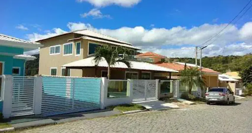 Casa com 5 dormitórios à venda, 250 m² por r$ 1.100.000,00 - centro - maricá/rj
