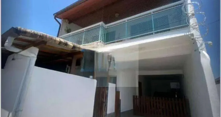 Casa com 3 dormitórios à venda, 250 m² por R$ 780.000,00 - Centro - Maricá/RJ