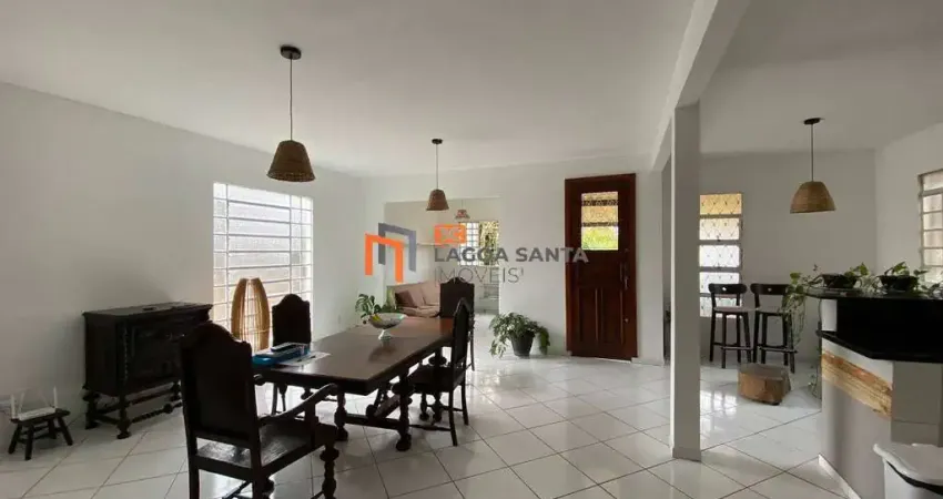 CASA COM 03 QUARTOS LOCALIZADA A 850 METROS DA ORLA DA LAGOA - LUNDCEIA