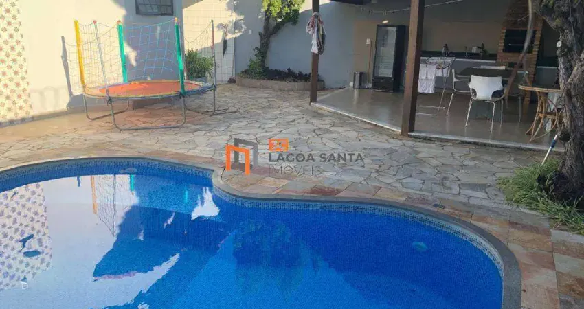 CASA COLONIAL NO BAIRRO JARDIM IPÊ - PROXIMO AO MERCADÃO INTERNACIONAL