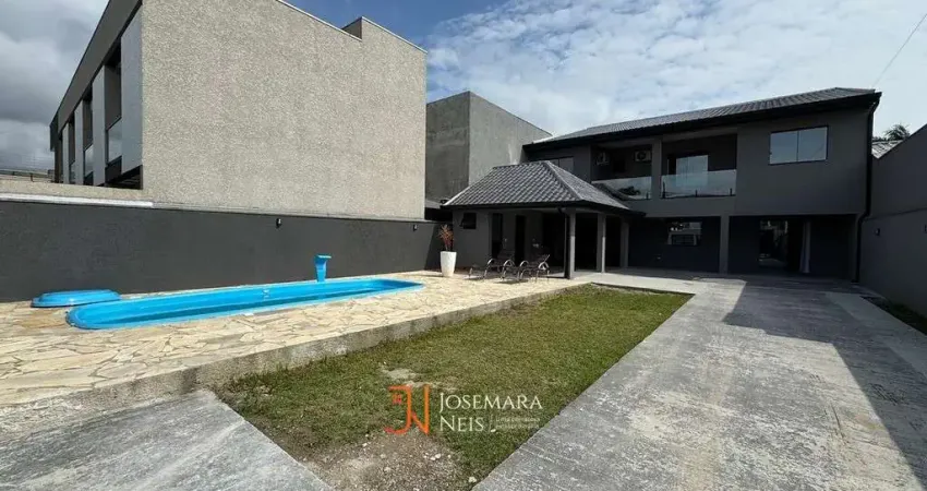 Casa com 4 quartos à venda na Avenida Paranaguá, Riviera, Matinhos