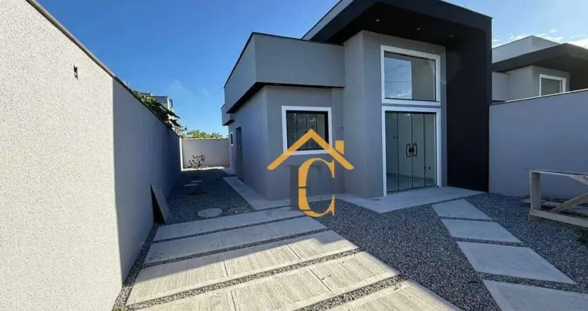 Casa com 2 dormitórios à venda, 53 m² por R$ 320.000,00 - Enseada das Gaivotas - Rio das Ostras/RJ
