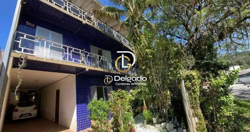 Casa com 5 quartos à venda no Centro, Matinhos 