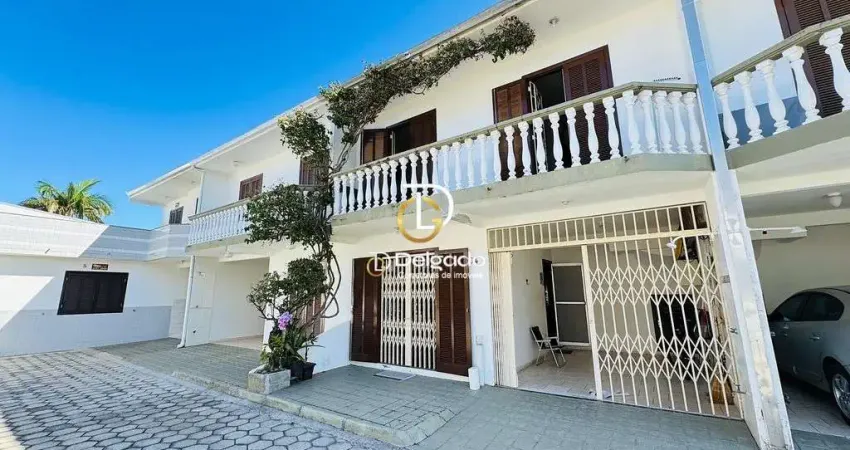 Casa com 3 quartos à venda no Balneário Flamingo, Matinhos