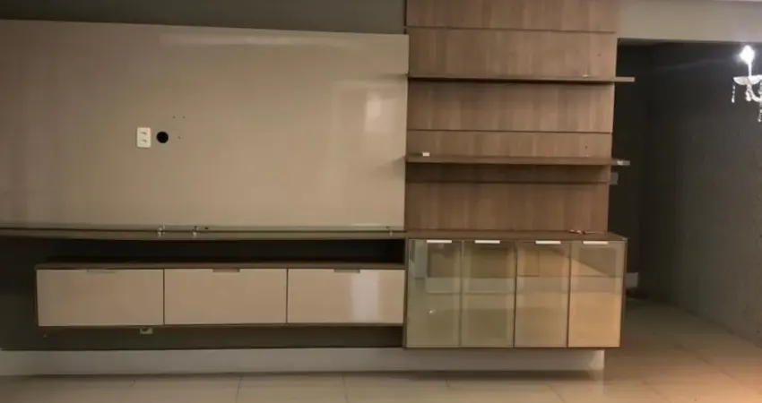 Apartamento com 3 quartos sendo 2 suites, 2 vagas, Projetado