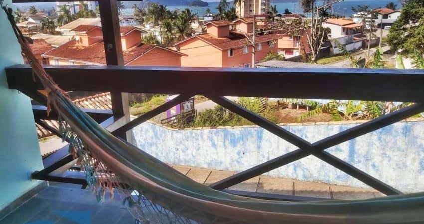 Sobrado Charmoso com Vista Deslumbrante para o Mar em Local Privilegiado