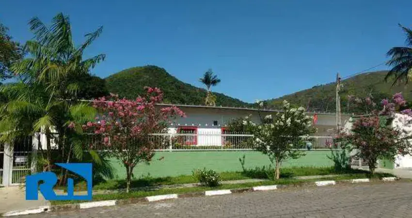 Vende-se Propriedade a 400m da Praia - Martim de Sá, Caraguatatuba-SP