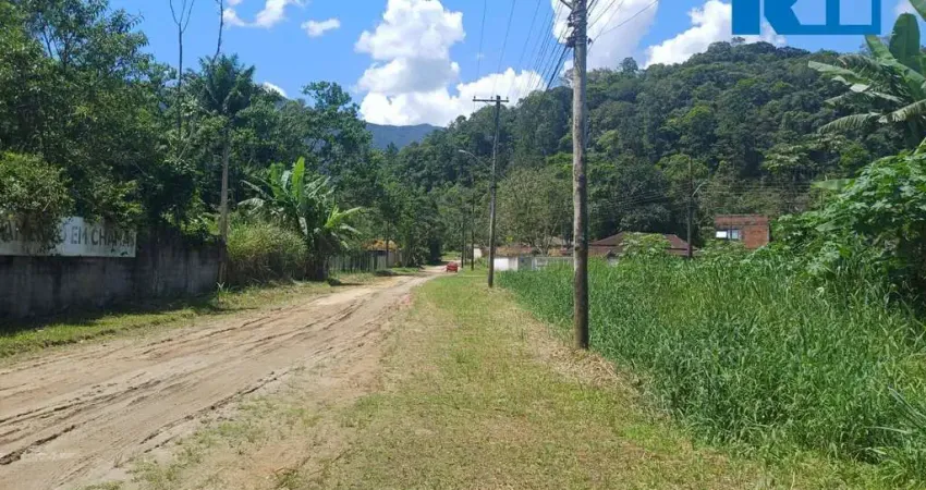 Terreno Amplo Próximo às Belíssimas Praias de Caraguatatuba!