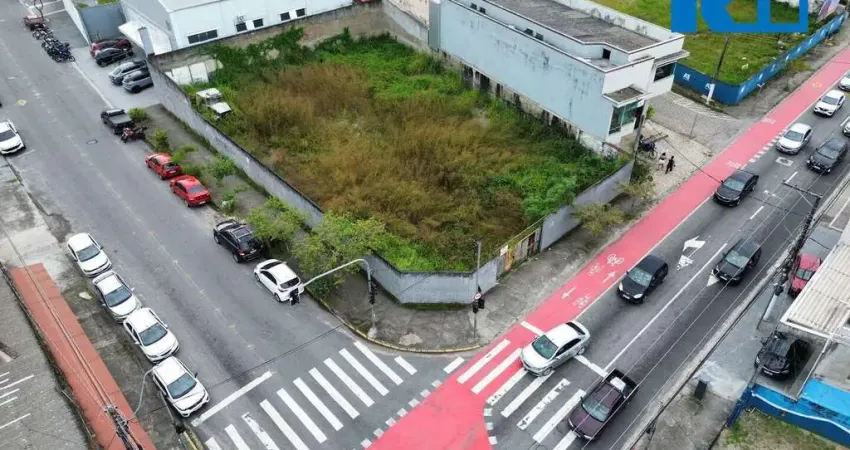 ÁREA COMERCIAL NO MELHOR CRUZAMENTO DO CENTRO DE CARAGUATATUBA!