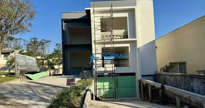 OPORTUNIDADE - Casa Swiss Park será entregue totalmente reformada