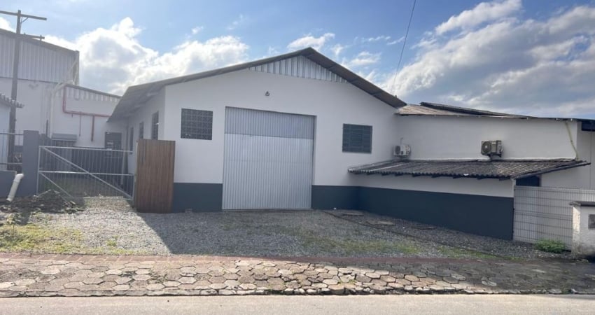 Barracão / Galpão / Depósito com 1 sala para alugar no Bom Retiro, Joinville 