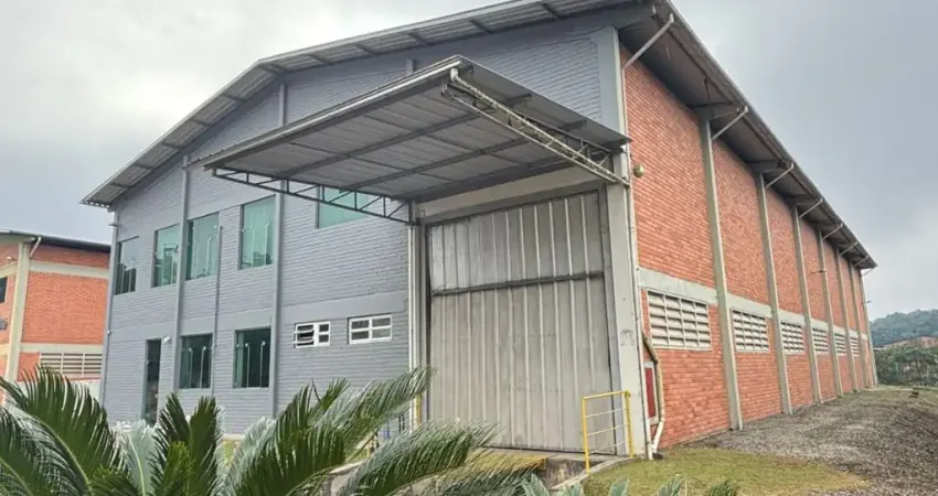 Barracão / Galpão / Depósito com 3 salas para alugar na Zona Industrial, Joinville 