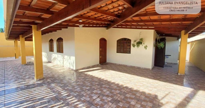 Casa térrea para locação ou venda no bairro  Aruan - Caraguatatuba/SP