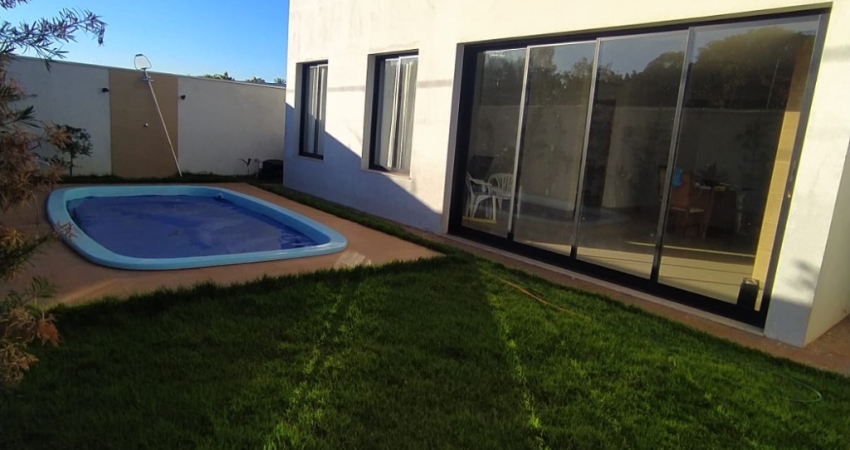 Maravilhosa casa no condomínio Varanda Sul