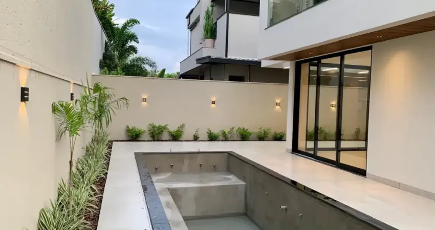 Casa em condomínio fechado com 4 quartos à venda no Jardim Sul, Uberlândia 