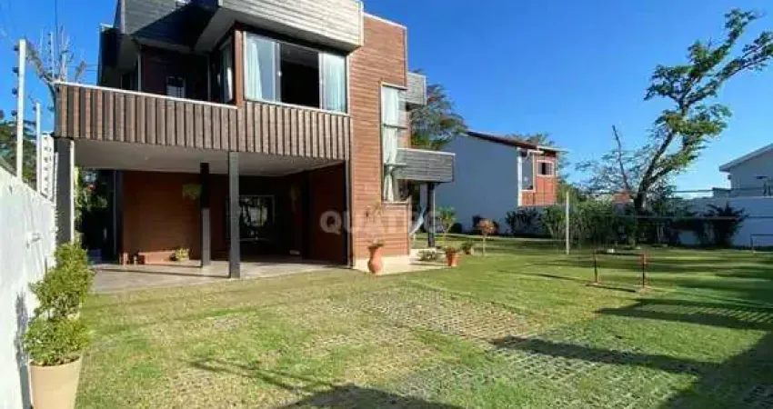 CASA DE ALTO PADRÃO NO MARISCAL