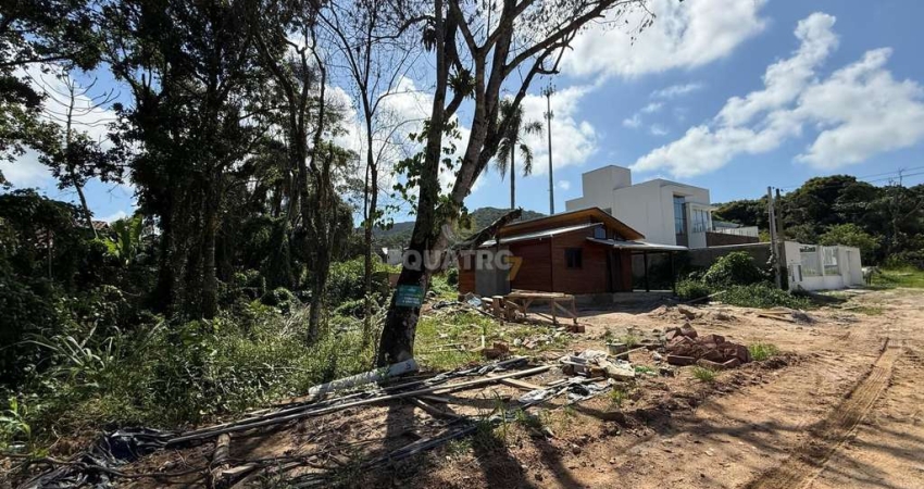Terreno à venda na Rua Rio Itajaí Mirim, SN, Zimbros, Bombinhas