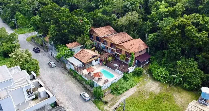 Casa comercial à venda na Rua Parati, 794, Centro, Bombinhas