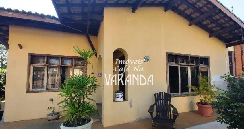 Casa com 4 dormitórios à venda, 214 m² por R$ 960.000 - Parque Nova Suiça - Valinhos/SP