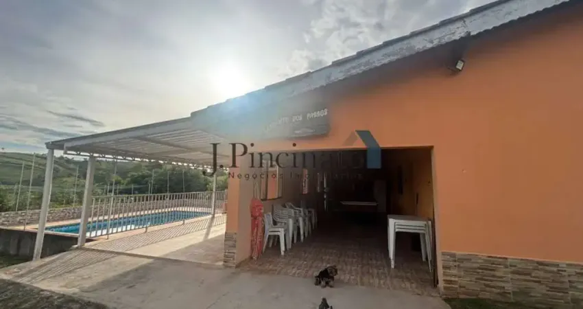 CHÁCARA COM 03 SUÍTES NA ESTRADA SÃO LUCAS - CAMPO LIMPO PTA./SP - REF.23293