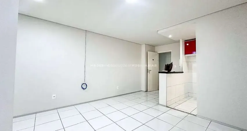 Apartamento com Vista Mar na Ponta d’Areia – 2 Quartos (1 Suíte) – 3 Vagas – R$3.500 - Condominio Ari Oliveira